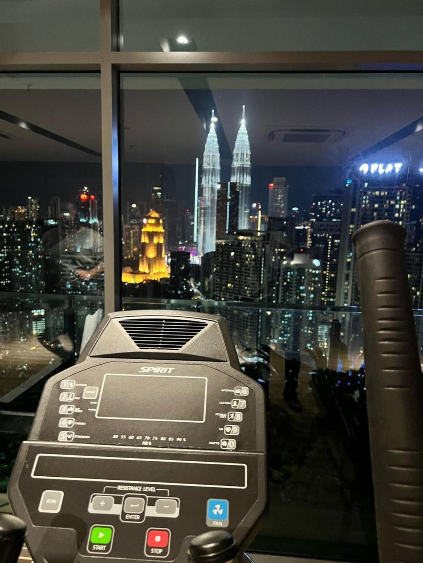 The Luxe Suites Klcc By Cozy Stay Kuala Lumpur Exteriér fotografie